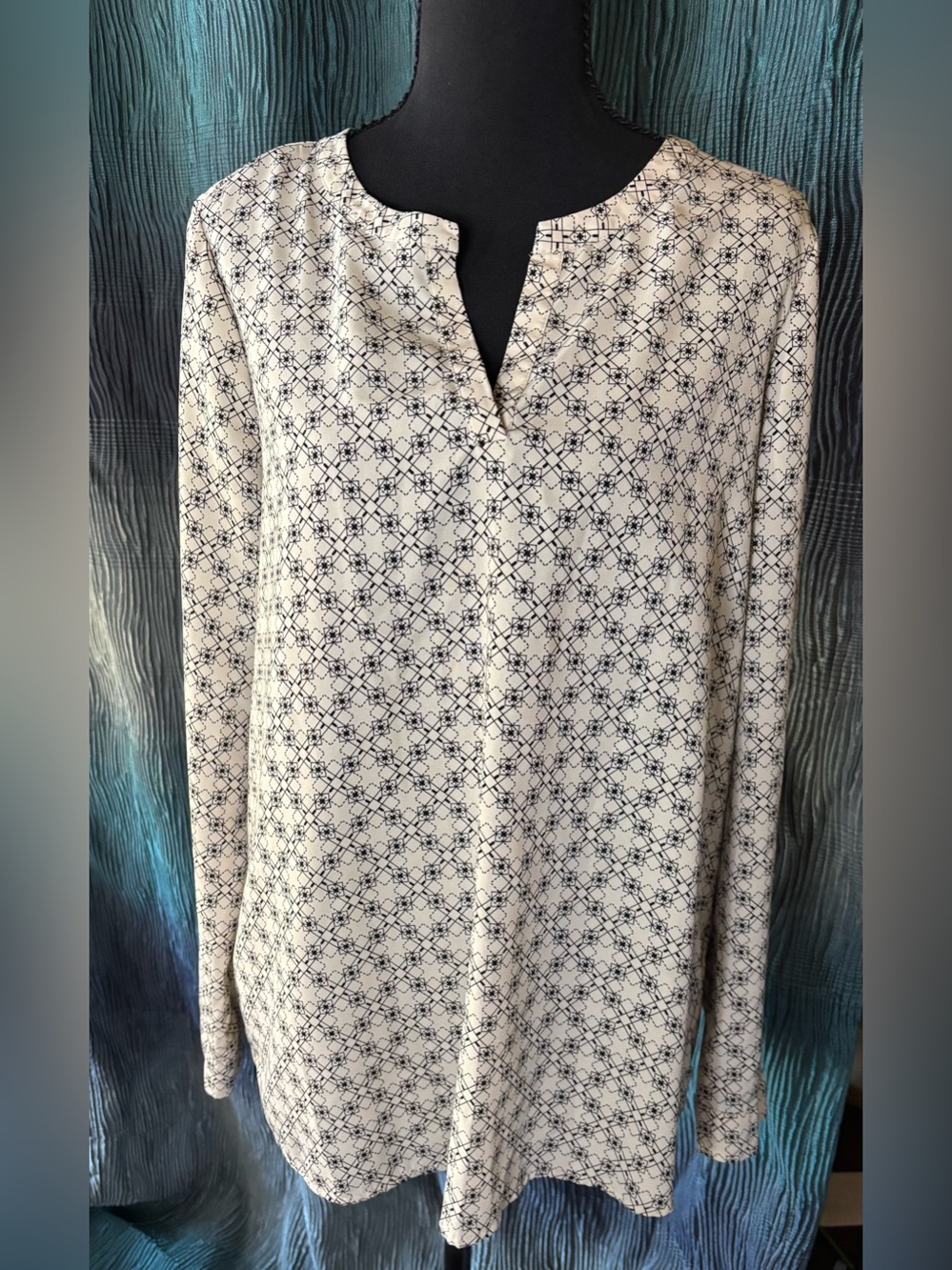 Pleione Beige and Black Geometric Blouse
